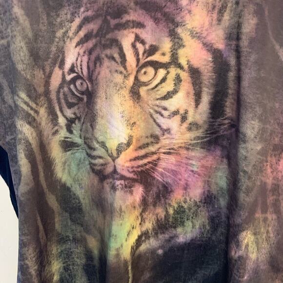 Rock & republic studded neon tiger black tee! Roar!!! - Picture 3 of 6